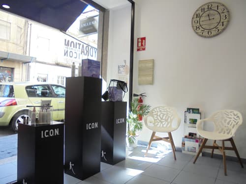 Salón de peluquería y estética en Ourense